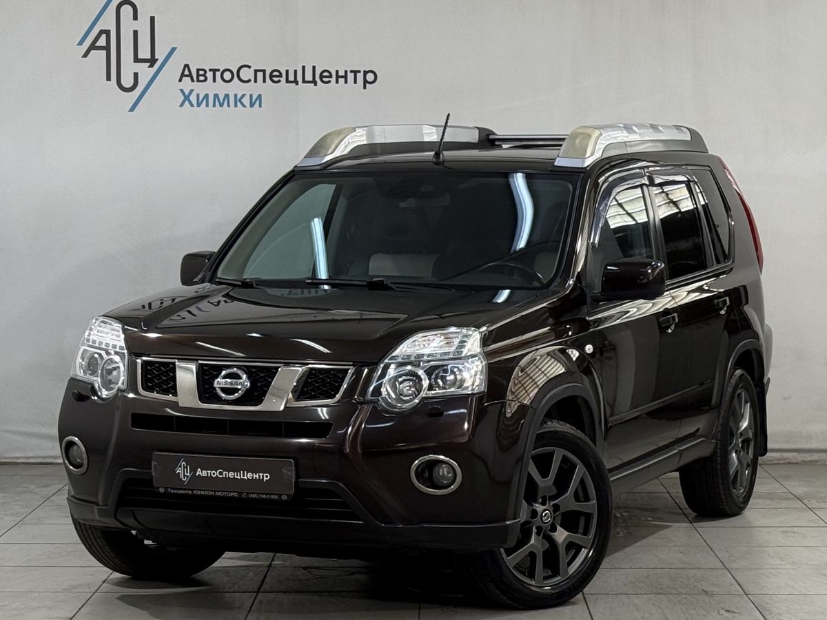 Nissan X-Trail II (T31) [рестайлинг] 2.5 CVT 4WD (169 л.с.) LE High Фиолетовый 2012 с пробегом 207 000 км