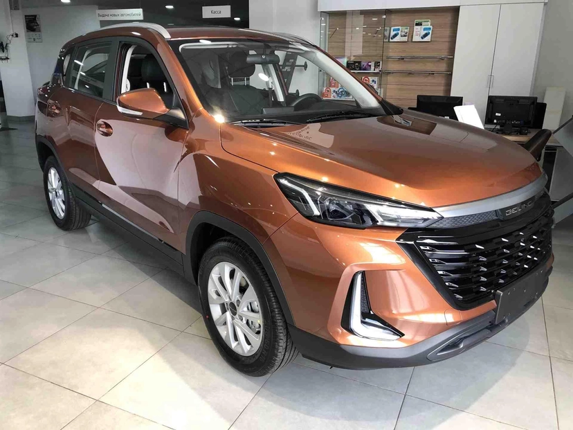 Автомобиль BAIC X35 I поколение 1.5 CVT (150 л.с.) Fashion Plus Коричневый 2023 новый