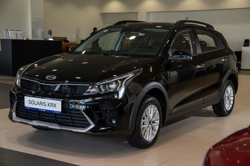 Автомобиль Solaris KRX I поколение 1.6 AT (123 л.с.) Premium Чёрный 2025 новый