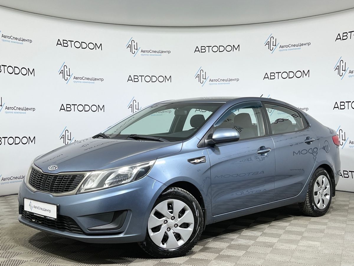 Автомобиль Kia Rio III поколение 1.4 MT (107 л.с.) Comfort Голубой 2012 с пробегом 314 419 км