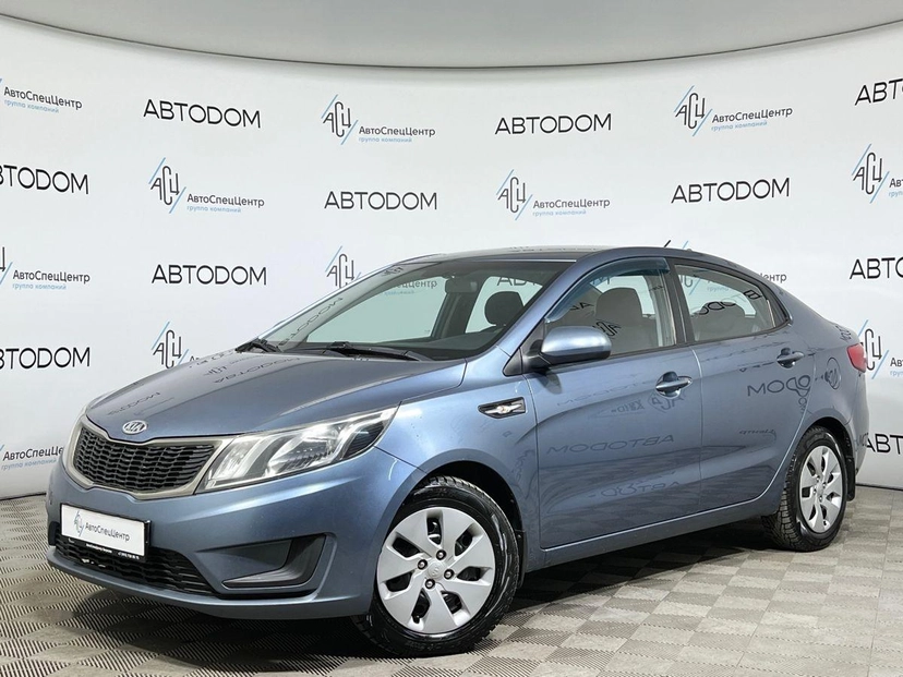 Автомобиль Kia Rio III поколение 1.4 MT (107 л.с.) Comfort Голубой 2012 с пробегом 314 419 км