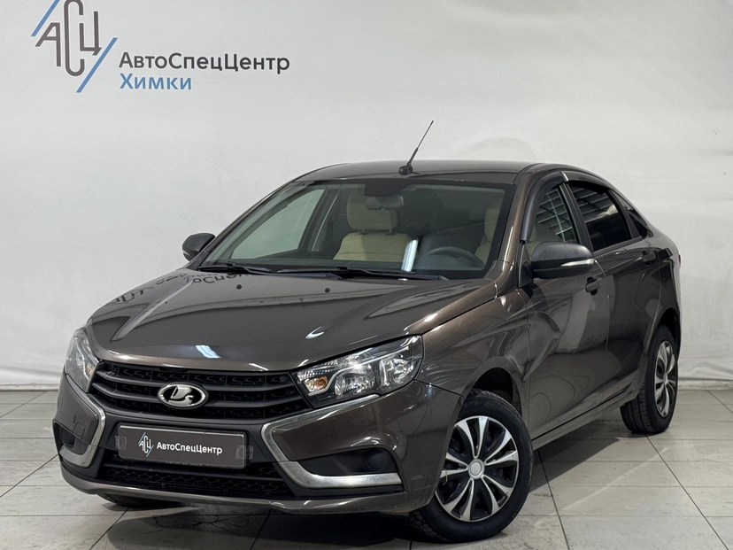 Автомобиль Lada (ВАЗ) Vesta I поколение 1.6 MT (106 л.с.) Classic Start Коричневый 2020 с пробегом 80 410 км