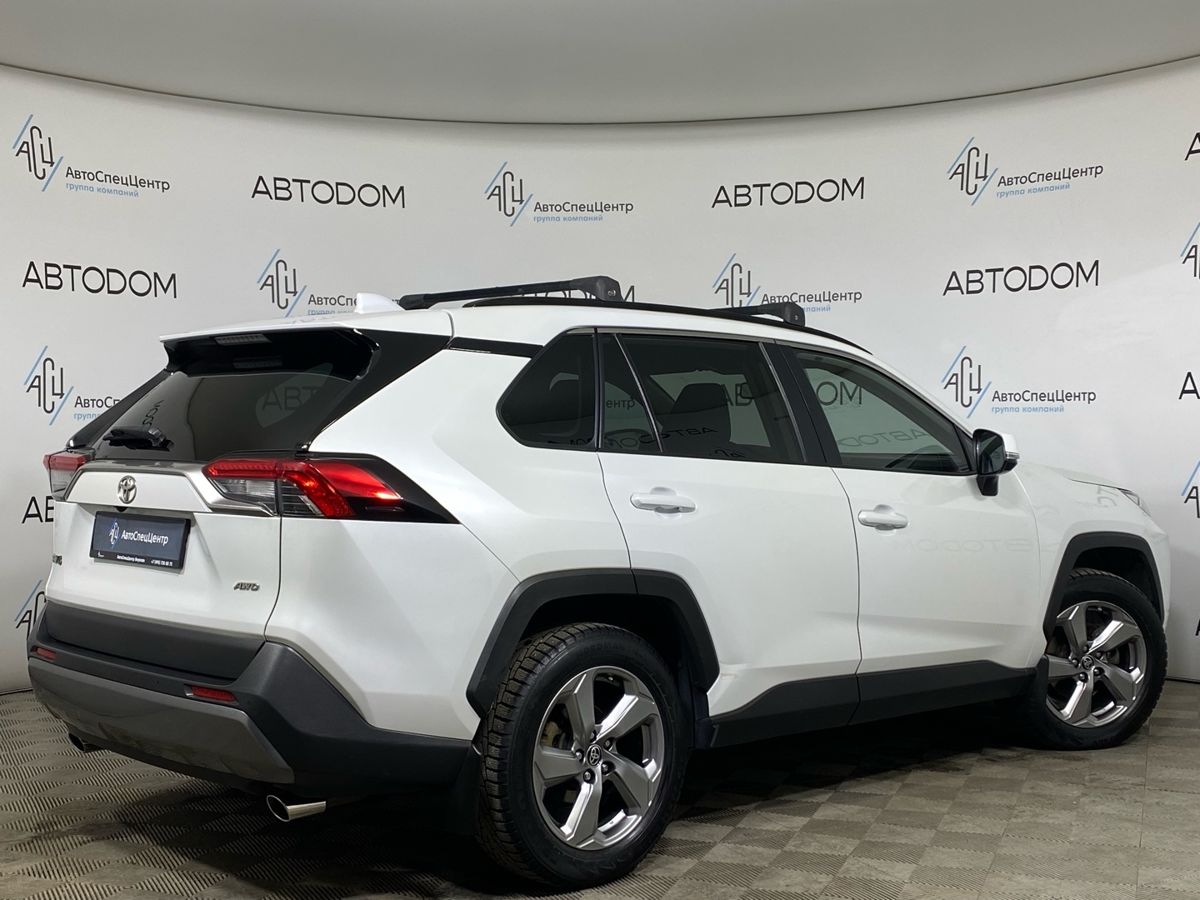 Автомобиль Toyota RAV4 V поколение (XA50) 2.5 AT 4WD (199 л.с.) Comfort Белый 2020 с пробегом 172 232 км