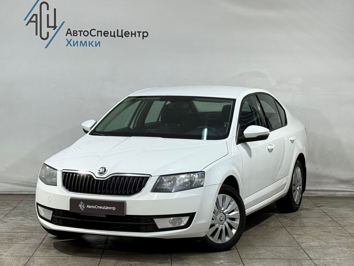 Автомобиль Skoda Octavia III поколение (A7) 1.6 MT (110 л.с.) Active Белый 2016 с пробегом 275 000 км