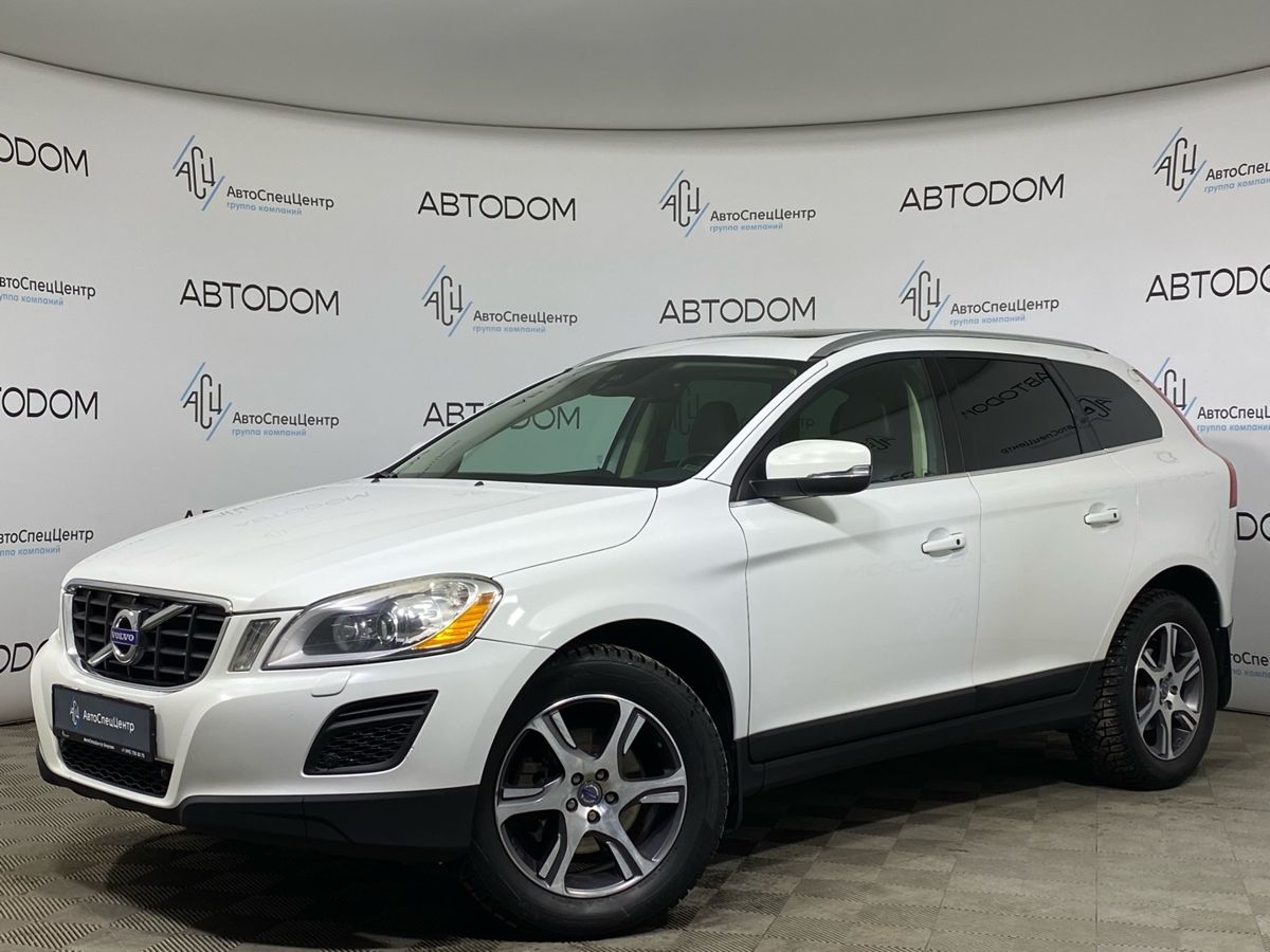 Автомобиль Volvo XC60 I поколение 2.4d AT 4WD (163 л.с.) Summum Белый 2013 с пробегом 166 351 км