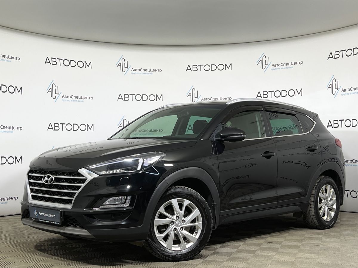 Автомобиль Hyundai Tucson III [рестайлинг] 2.4 AT 4WD (184 л.с.) Base Чёрный 2019 с пробегом 113 000 км