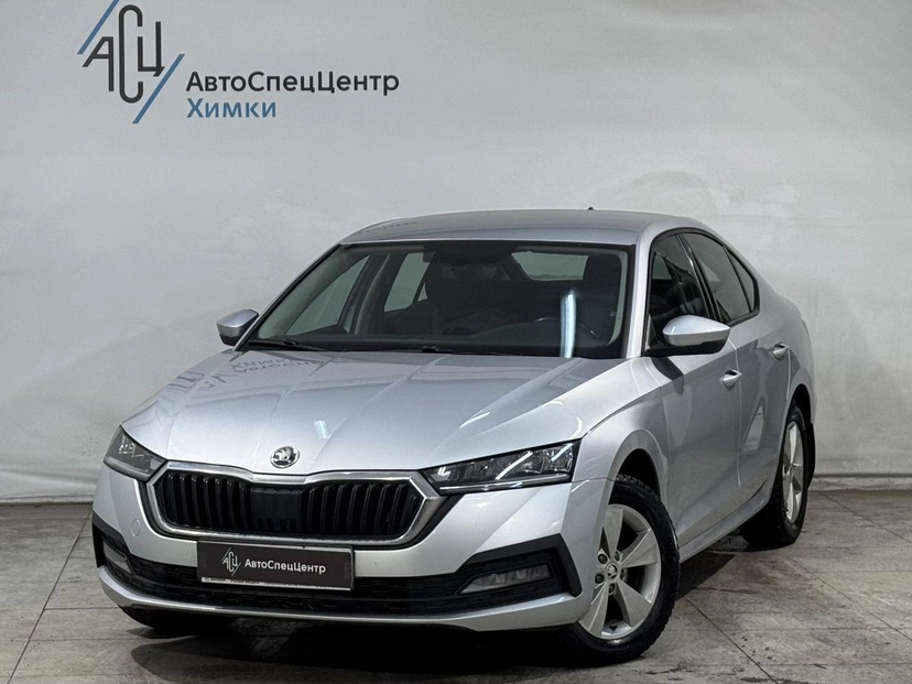 Автомобиль Skoda Octavia IV поколение (A8) 1.4 AT (150 л.с.) Ambition Plus Серый 2021 с пробегом 121 000 км