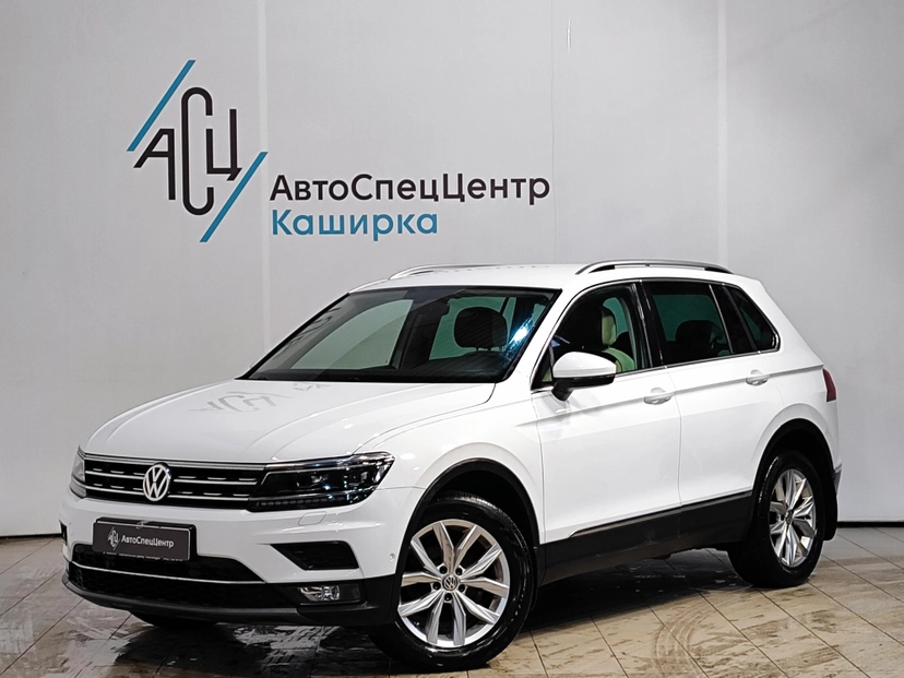 Автомобиль Volkswagen Tiguan II поколение 1.4 AMT 4WD (150 л.с.) Highline Белый 2017 с пробегом 54 503 км