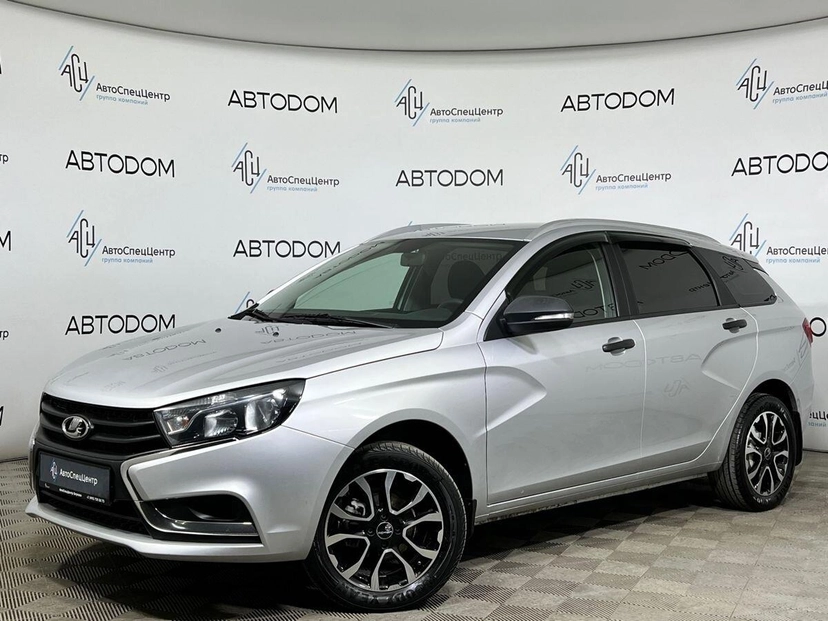 Автомобиль Lada (ВАЗ) Vesta I поколение 1.6 MT (106 л.с.) Comfort (2017-2019) Серебристый 2019 с пробегом 92 328 км