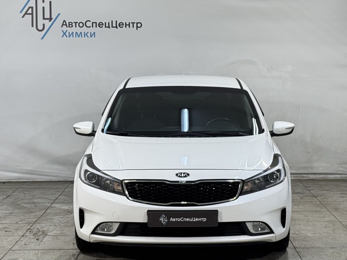 Автомобиль Kia Cerato III [рестайлинг] (Classic) 1.6 AT (130 л.с.) Luxe 2016 Белый 2019 с пробегом 102 000 км