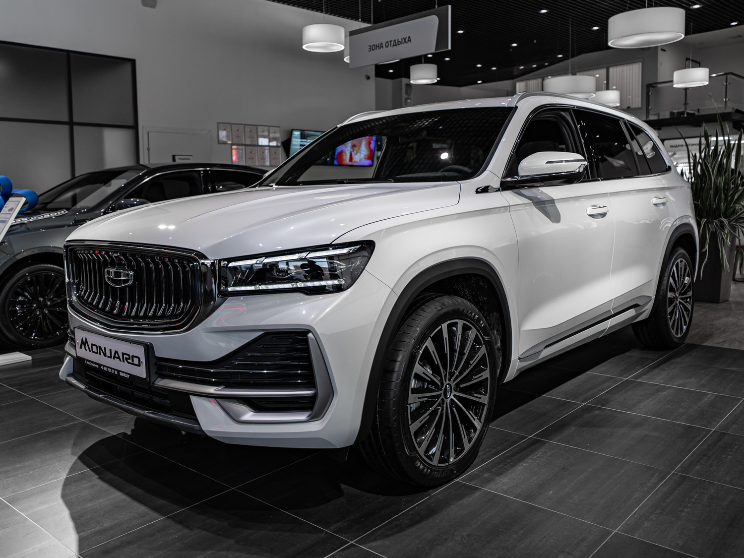 Geely Monjaro I [рестайлинг] 2.0 AT 4WD (238 л.с.) Флагман Белый 2026 новый