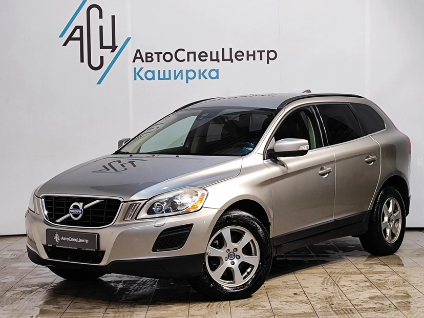 Автомобиль Volvo XC60 I поколение 2.4d AT 4WD (163 л.с.) Momentum Бежевый 2012 с пробегом 237 964 км