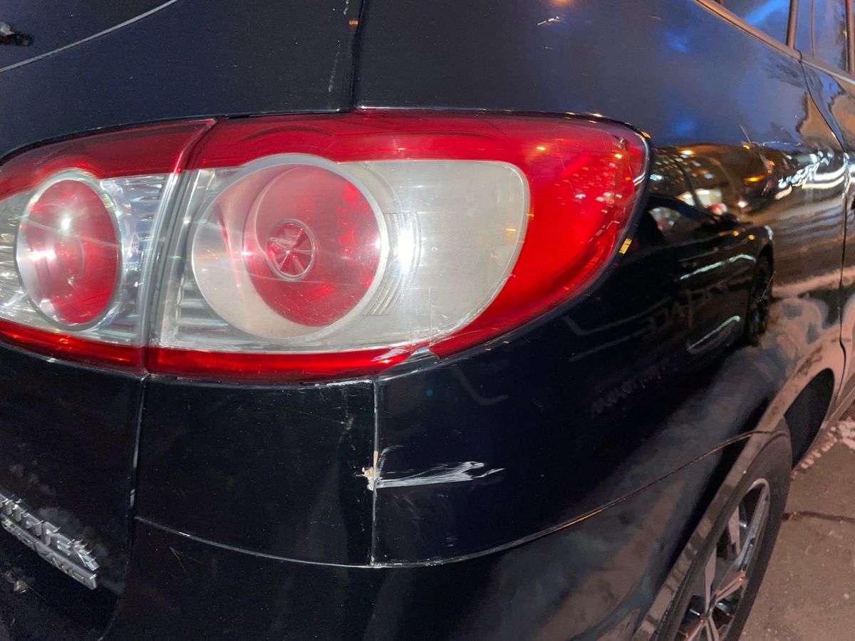 Автомобиль Hyundai Santa Fe II (CM) [рестайлинг] 2.2d AT 4WD (197 л.с.) Style Чёрный 2011 с пробегом 380 438 км