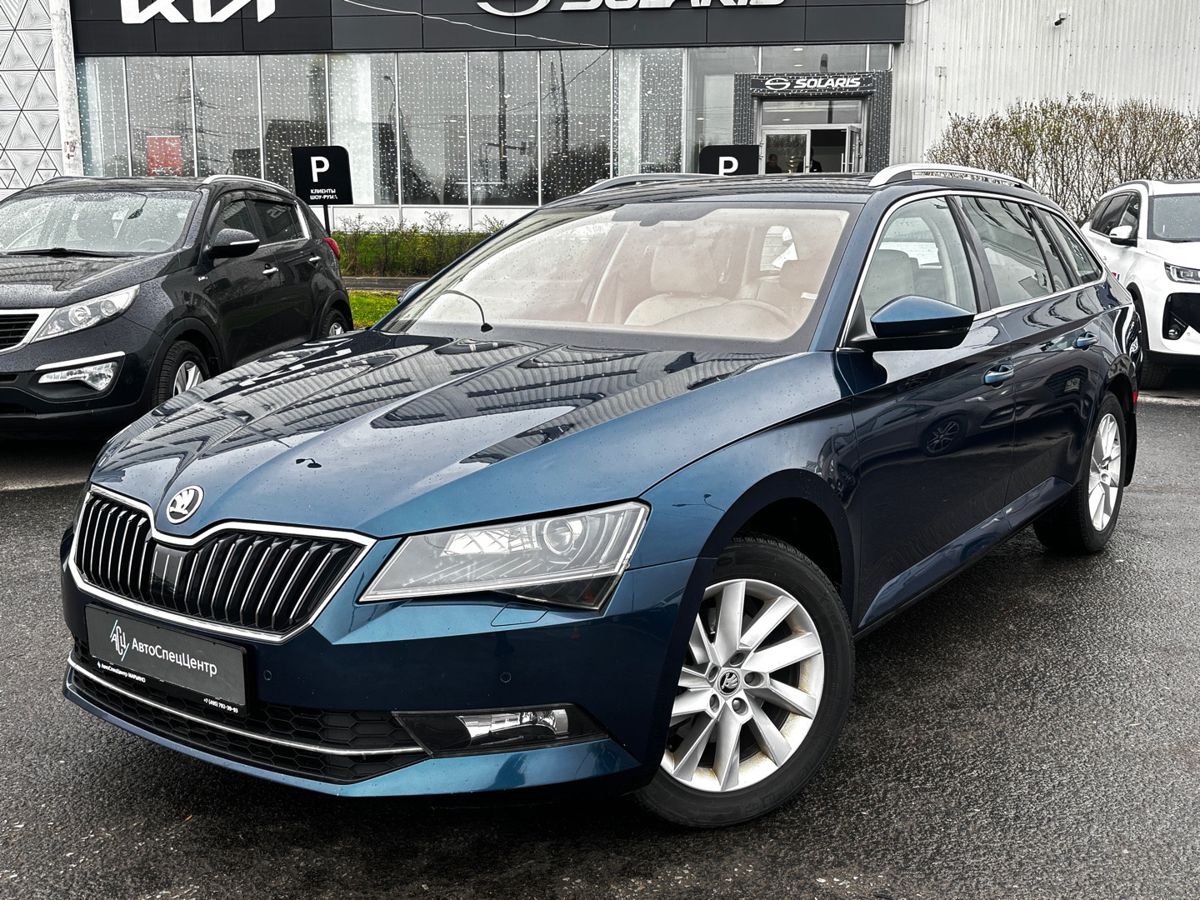 Автомобиль Skoda Superb III поколение 1.8 AMT (180 л.с.) Style Синий 2017 с пробегом 99 000 км