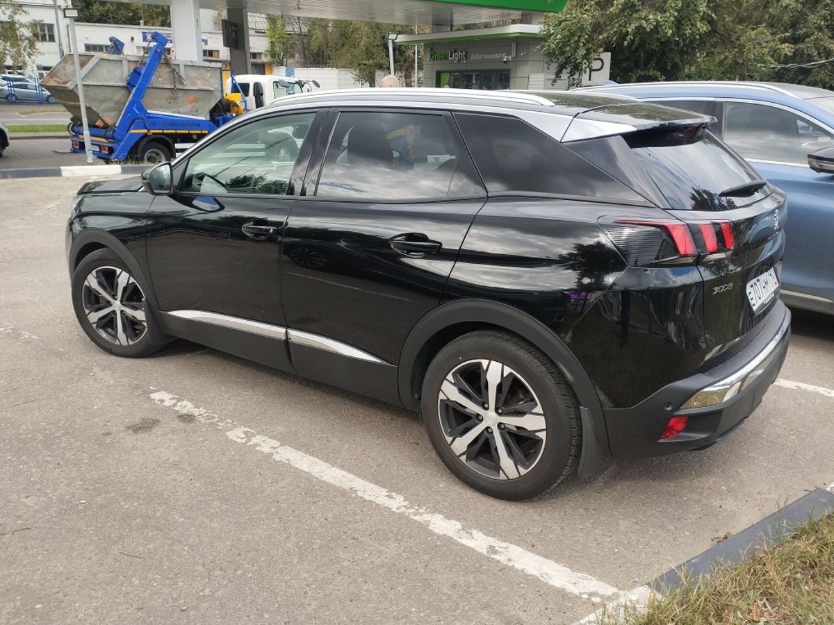 Peugeot 3008 II поколение 1.6 AT (150 л.с.) Allure Чёрный 2019 с пробегом 103 043 км