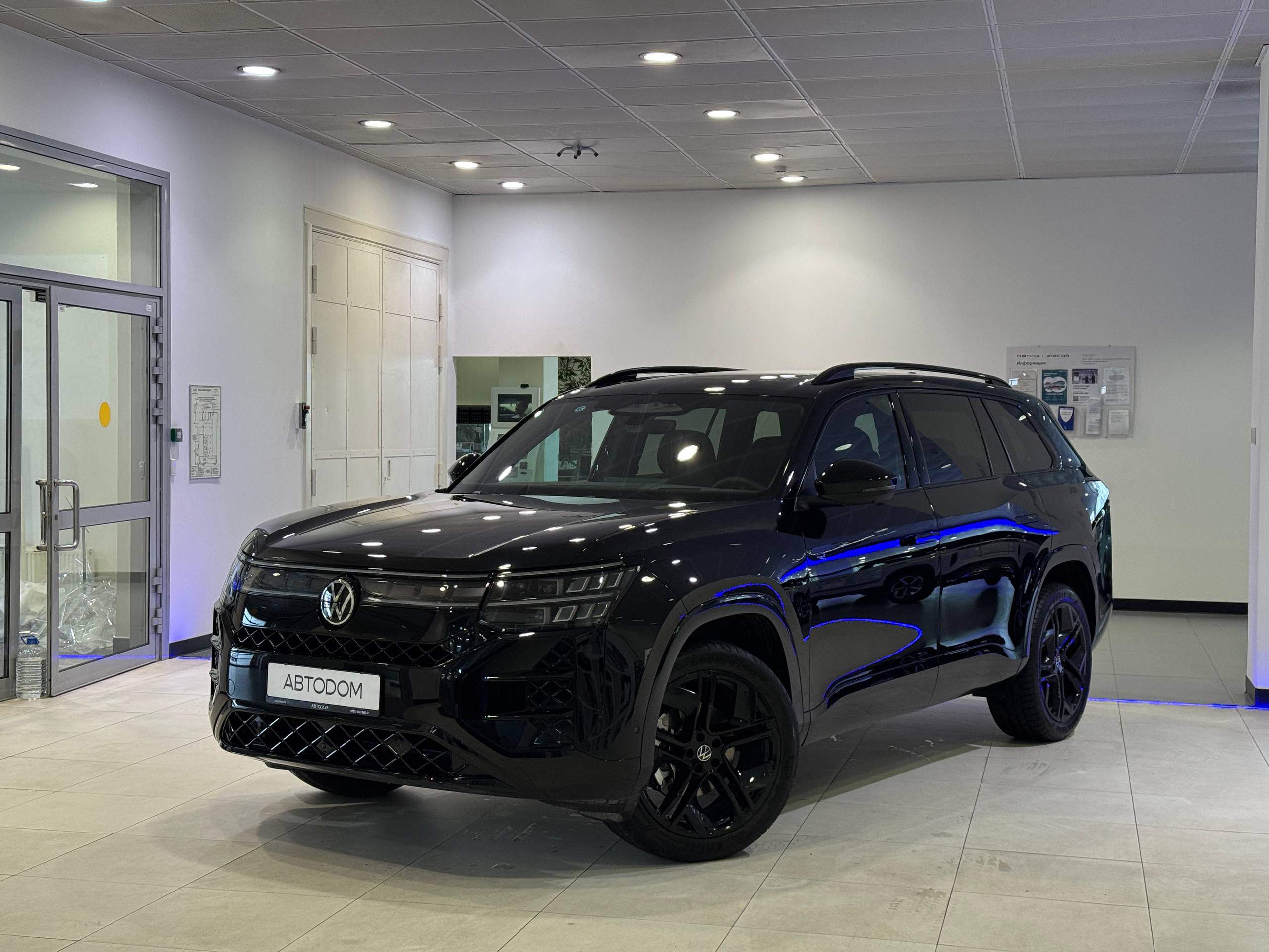 Volkswagen Teramont II поколение (China Market) 2.0 AMT 4WD (272 л.с.) Base Чёрный 2026 новый