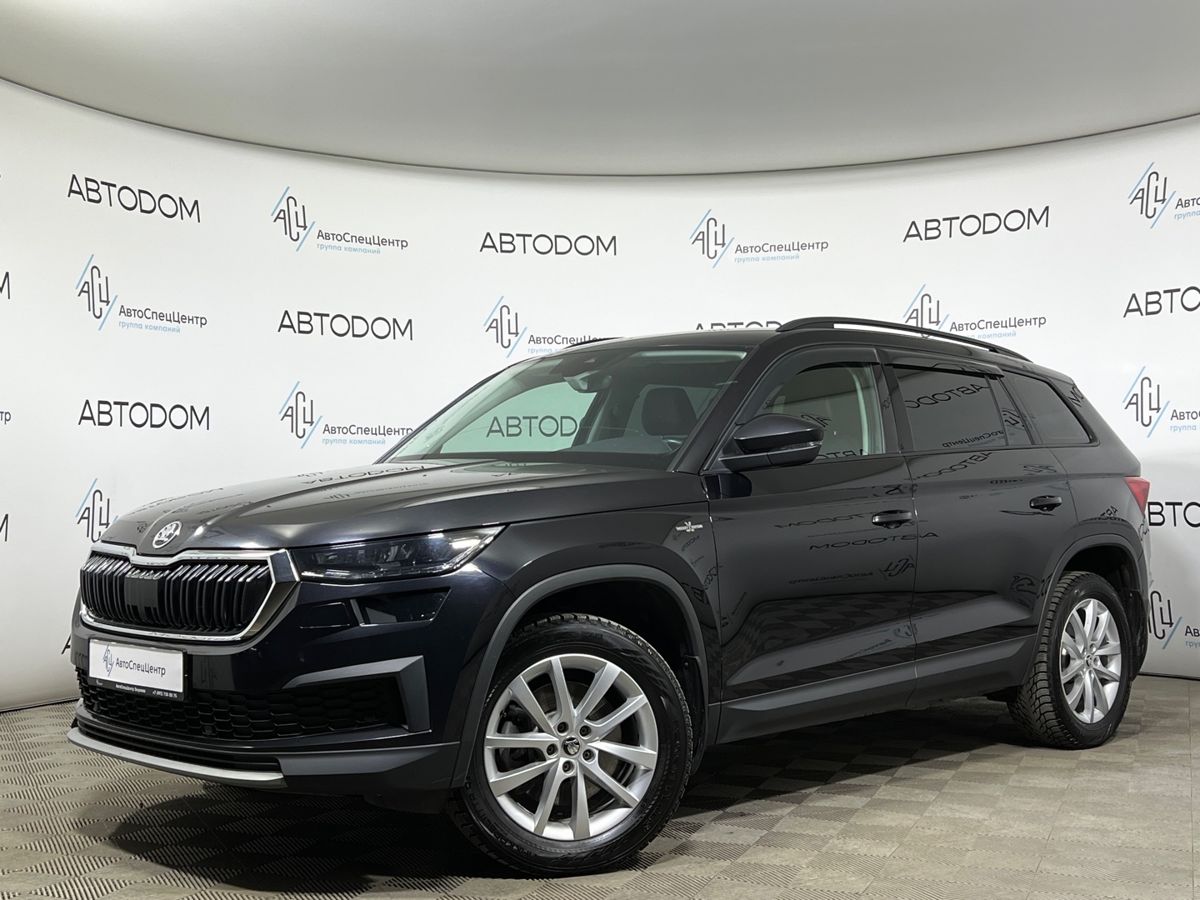 Автомобиль Skoda Kodiaq I поколение 2.0 AMT 4WD (180 л.с.) Style Plus Чёрный 2022 с пробегом 75 365 км