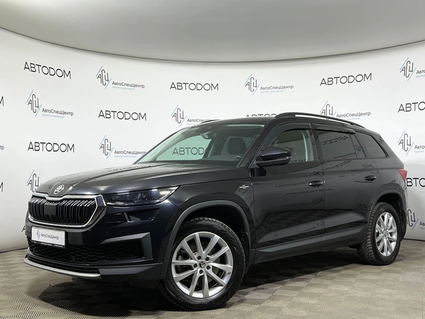 Автомобиль Skoda Kodiaq I поколение 2.0 AMT 4WD (180 л.с.) Style Plus Чёрный 2022 с пробегом 75 365 км