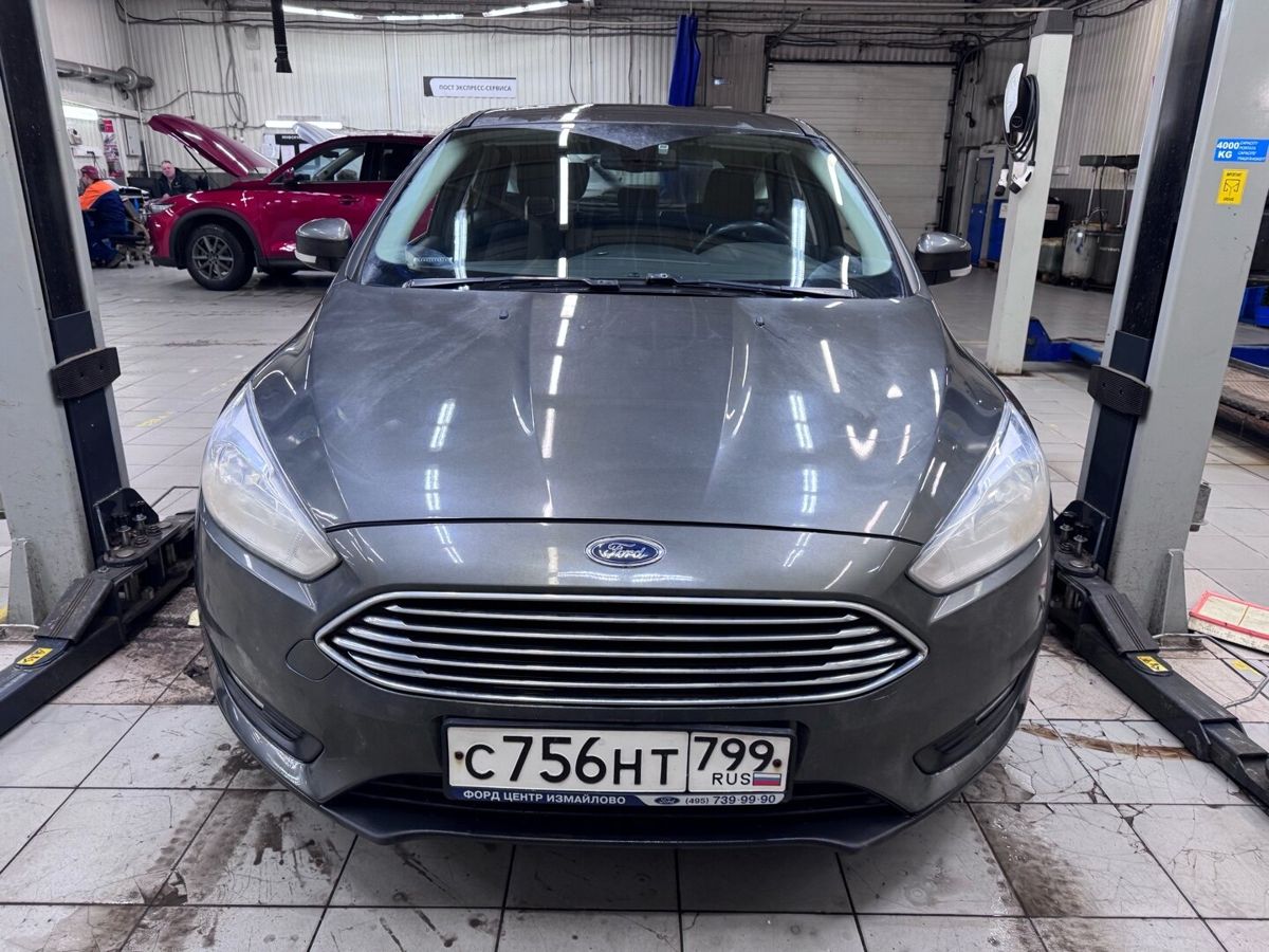 Автомобиль Ford Focus III [рестайлинг] 1.6 AMT (125 л.с.) Trend Plus Серый 2019 с пробегом 138 393 км