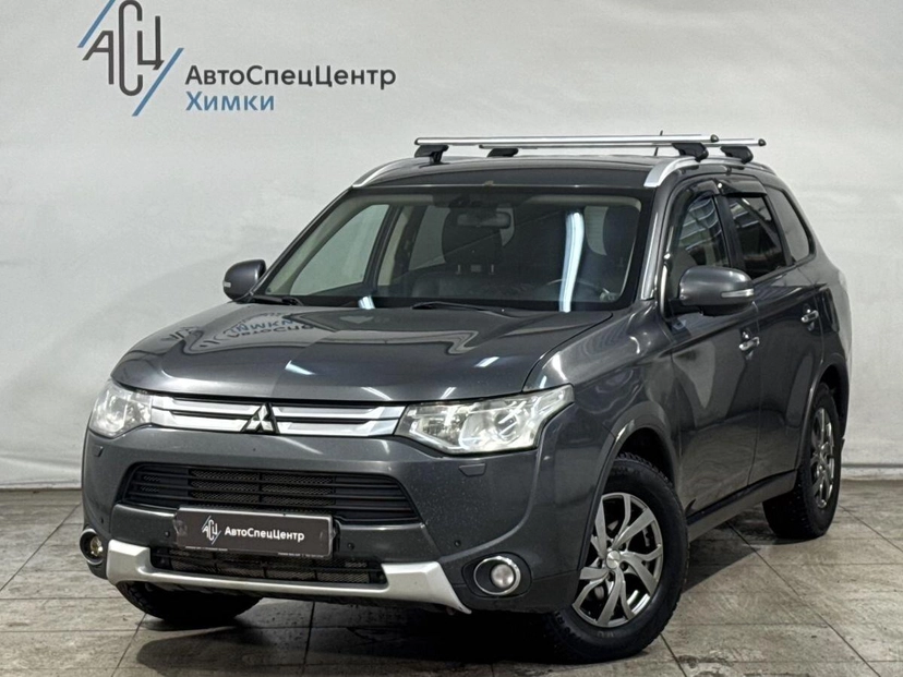 Автомобиль Mitsubishi Outlander III поколение 2.4 CVT 4WD (167 л.с.) Ultimate Серый 2014 с пробегом 188 000 км