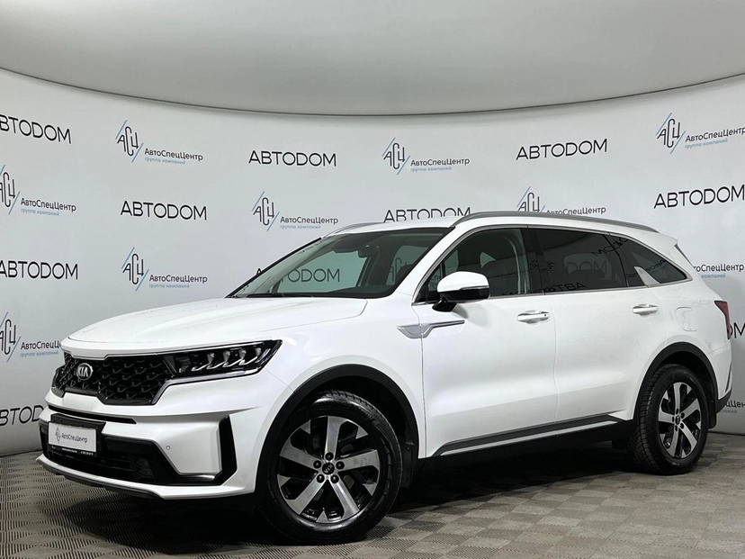 Автомобиль Kia Sorento IV поколение 2.5 AT 4WD (180 л.с.) Prestige (2020-2021) Белый 2021 с пробегом 90 450 км