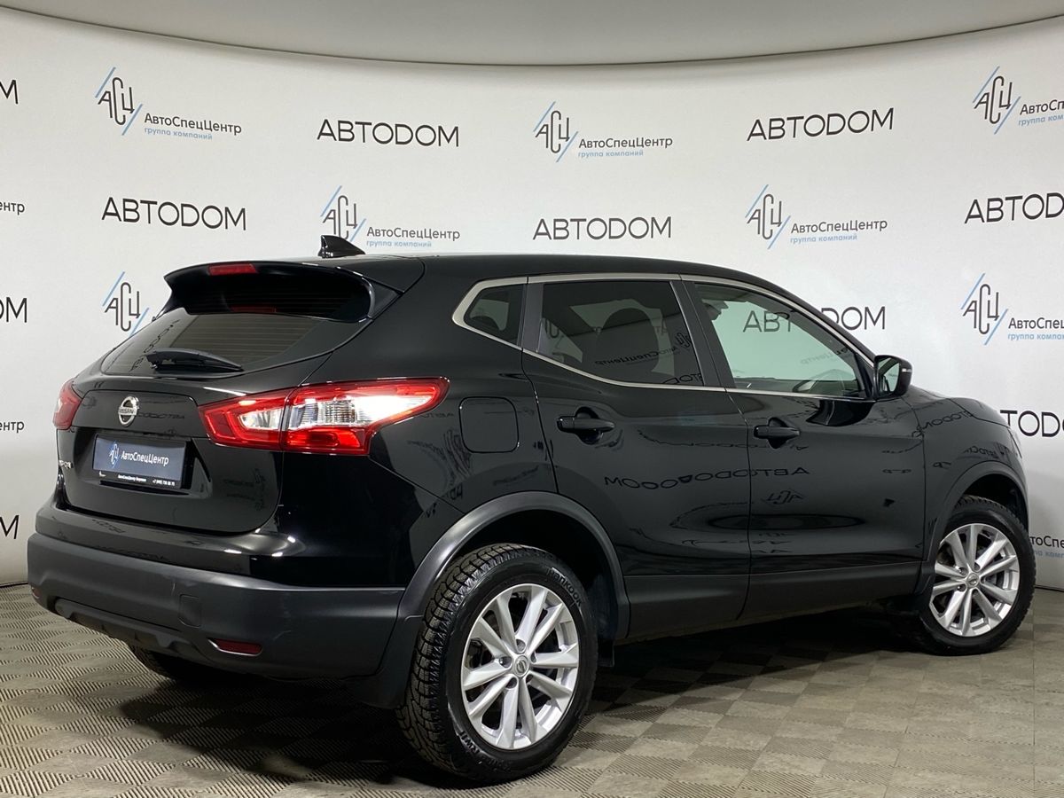 Автомобиль Nissan Qashqai II [рестайлинг] 1.2 CVT (115 л.с.) Импорт Чёрный 2018 с пробегом 121 253 км