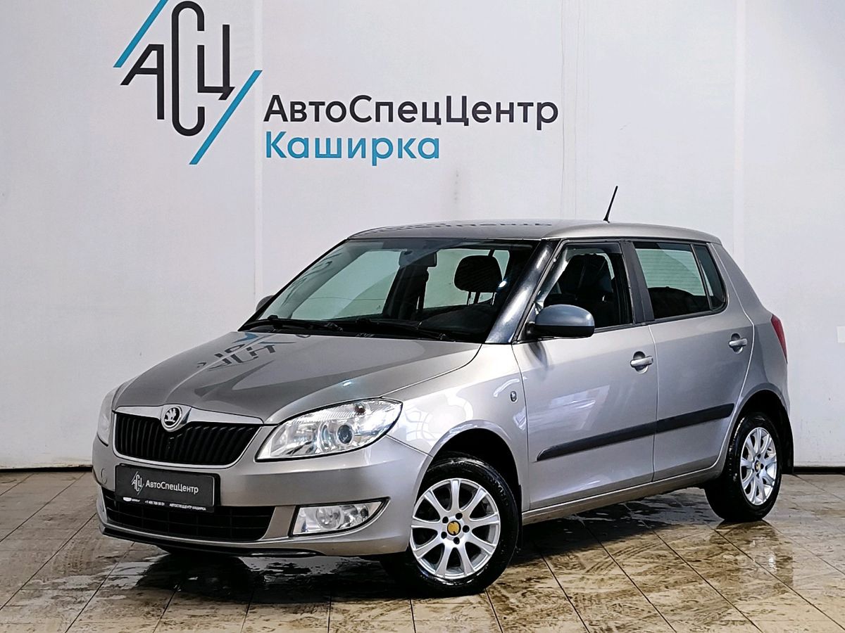 Skoda Fabia II (5J) [рестайлинг] 1.6 AT (105 л.с.) Ambition Бежевый 2013 с пробегом 189 829 км