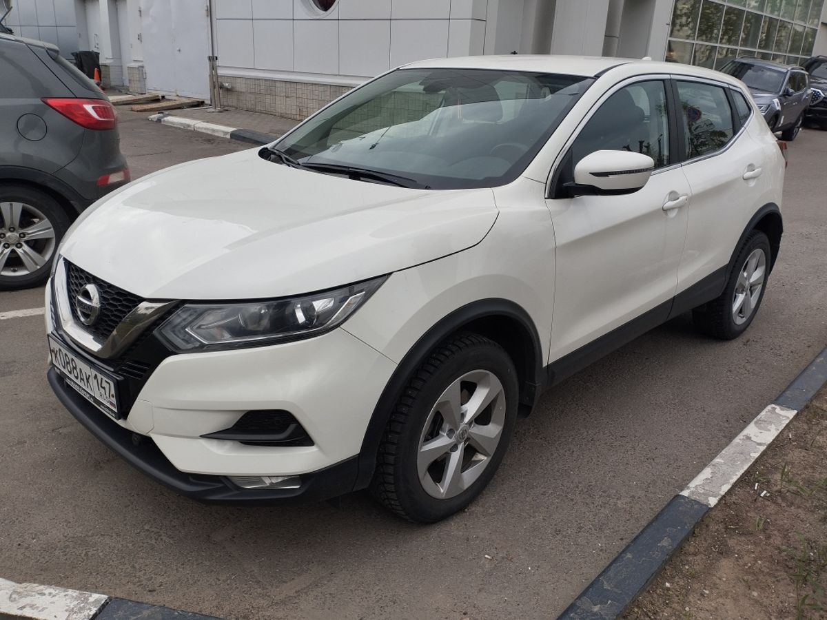 Nissan Qashqai II [рестайлинг] 1.2 MT (115 л.с.) SE Белый 2020 с пробегом 86 046 км