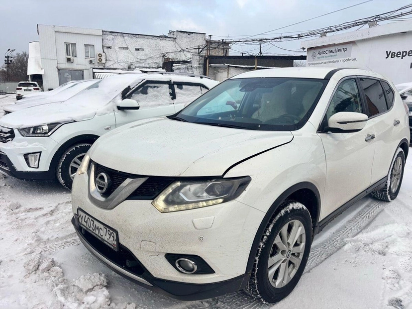 Автомобиль Nissan X-Trail III поколение (T32) 2.0 CVT 4WD (144 л.с.) LE ЯндексАвто Белый 2018 с пробегом 102 078 км