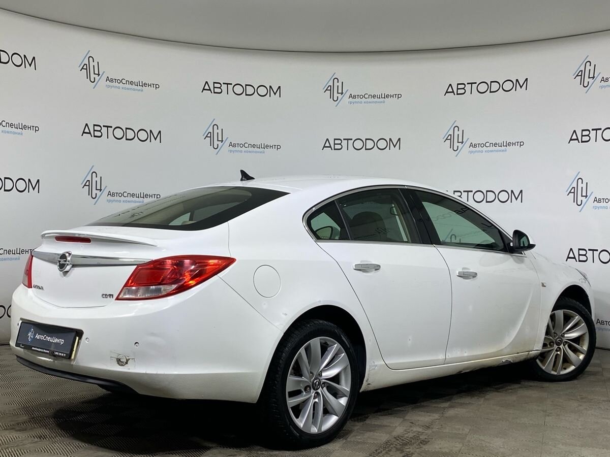 Автомобиль Opel Insignia I поколение 2.0d MT (160 л.с.) Business Edition Белый 2013 с пробегом 400 000 км