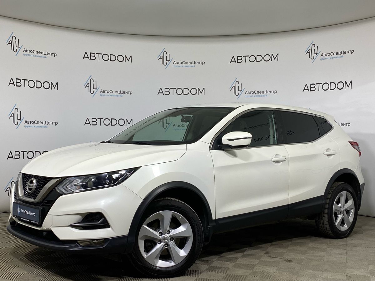 Автомобиль Nissan Qashqai II [рестайлинг] 2.0 CVT (140 л.с.) Leading Белый 2019 с пробегом 64 500 км