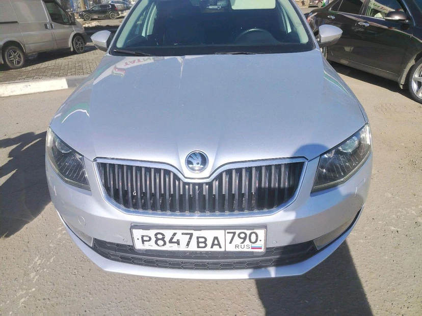 Автомобиль Skoda Octavia III поколение (A7) 1.8 AMT (180 л.с.) Style Серебристый 2016 с пробегом 84 537 км