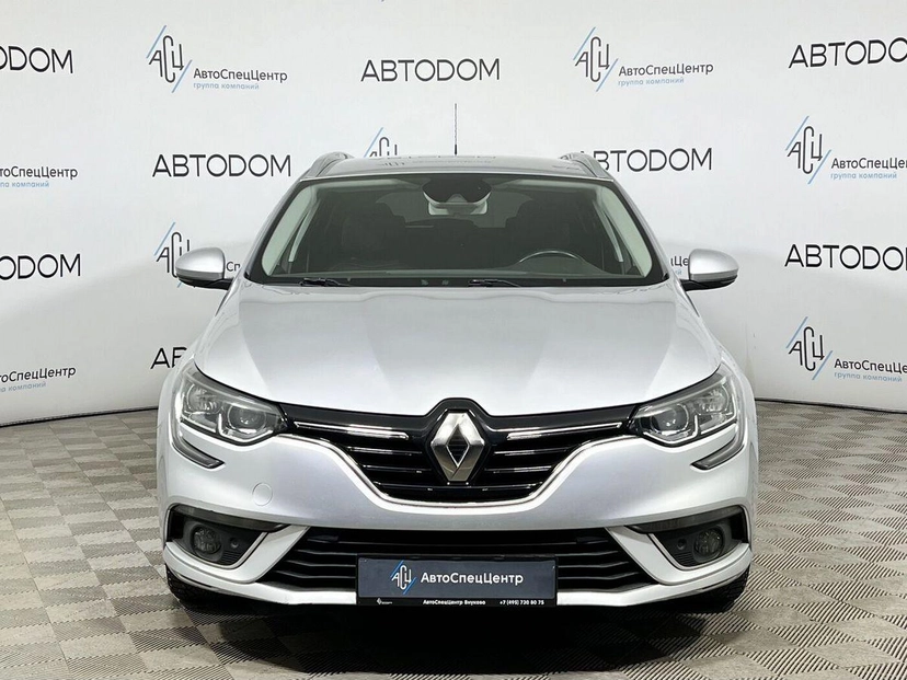 Автомобиль Renault Megane IV поколение 1.5d MT (95 л.с.) Base Серебристый 2019 с пробегом 135 357 км