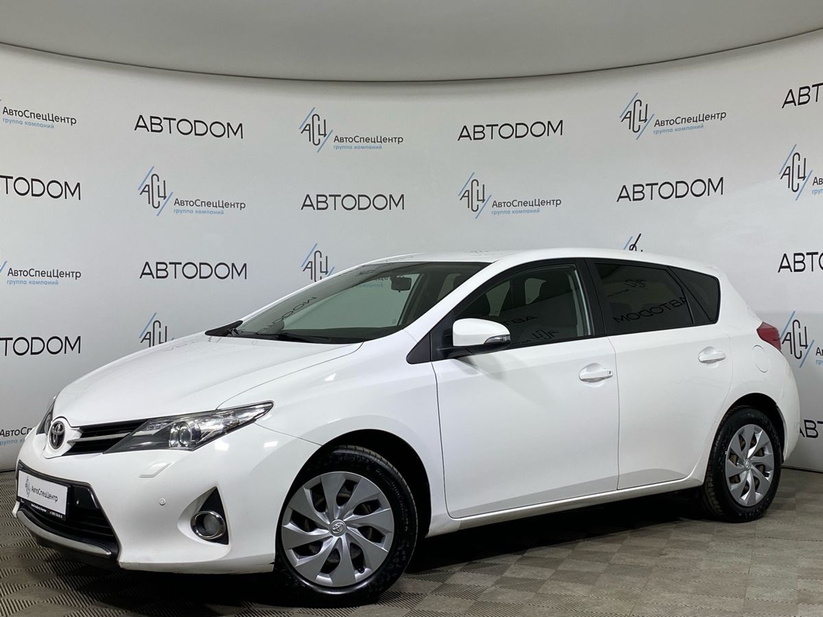 Toyota Auris II поколение 1.6 CVT (132 л.с.) Элеганс Белый 2013 с пробегом 151 965 км