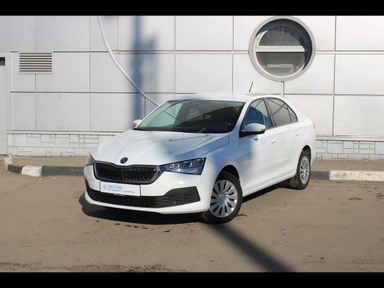 Автомобиль Skoda Rapid II поколение 1.6 AT (110 л.с.) Style Белый 2021 с пробегом 28792 км