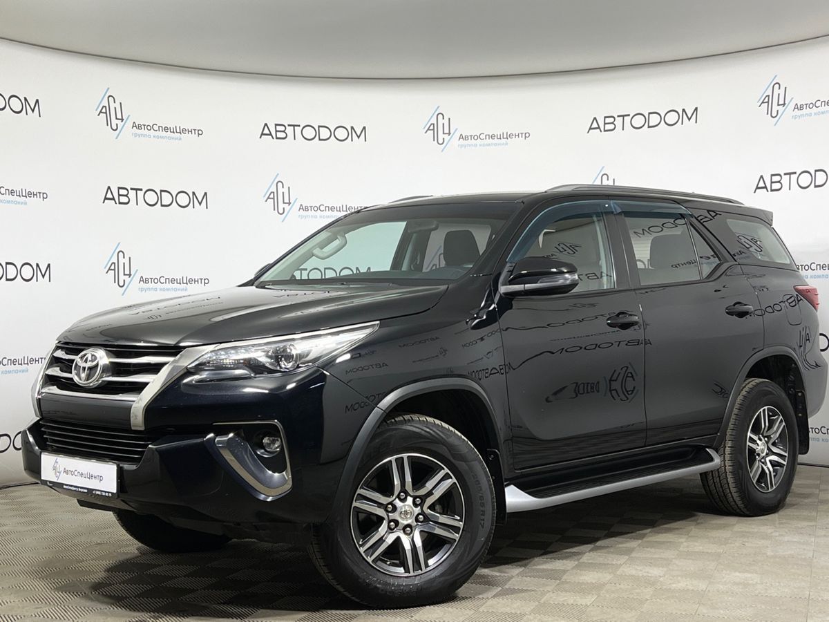 Toyota Fortuner II поколение 2.8d AT 4WD (177 л.с.) Элеганс Чёрный 2018 с пробегом 134 400 км
