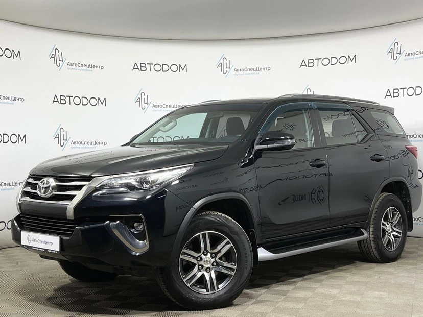 Toyota Fortuner II поколение 2.8d AT 4WD (177 л.с.) Элеганс Чёрный 2018 с пробегом 134 400 км