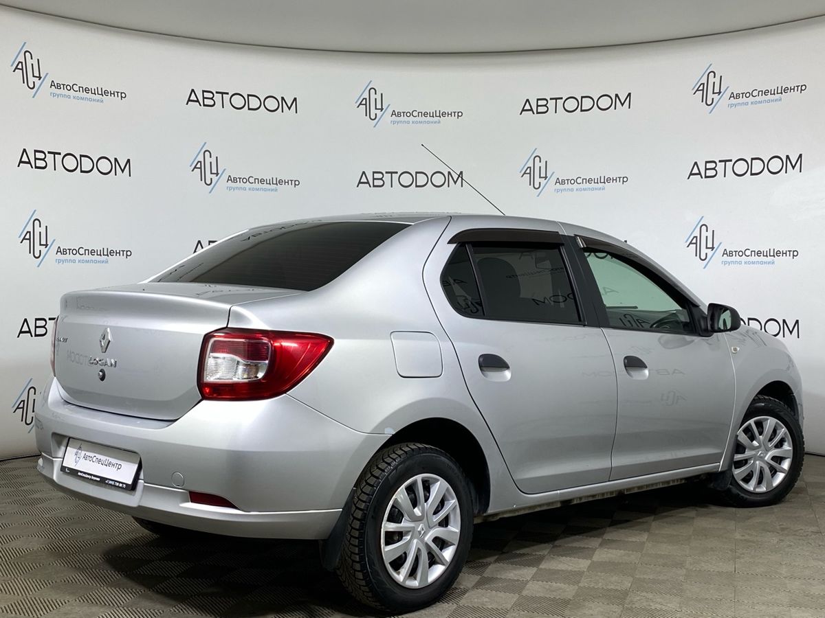 Автомобиль Renault Logan II [рестайлинг] 1.6 MT (82 л.с.) Access Бежевый 2018 с пробегом 126 000 км