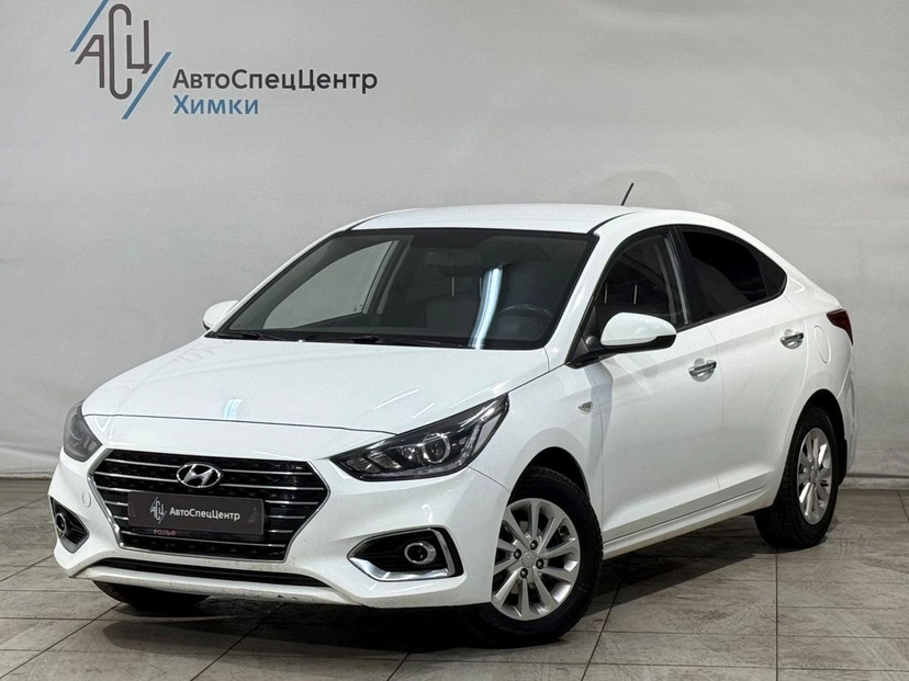 Автомобиль Hyundai Solaris II поколение 1.6 MT (123 л.с.) Elegance Белый 2017 с пробегом 148 422 км