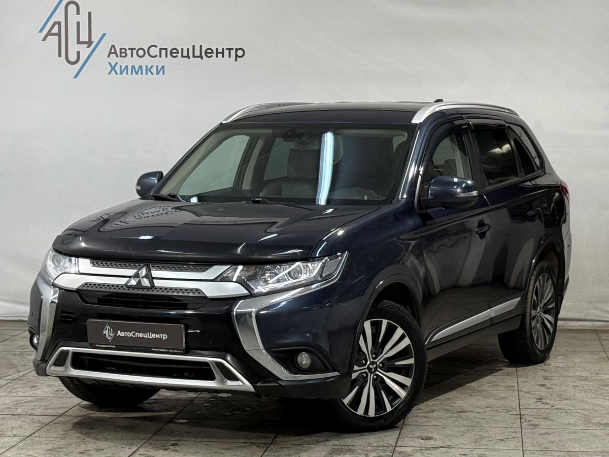 Автомобиль Mitsubishi Outlander III [3-й рестайлинг] 2.0 CVT 4WD (146 л.с.) Instyle (2018-2021) Серый 2019 с пробегом 195 000 км