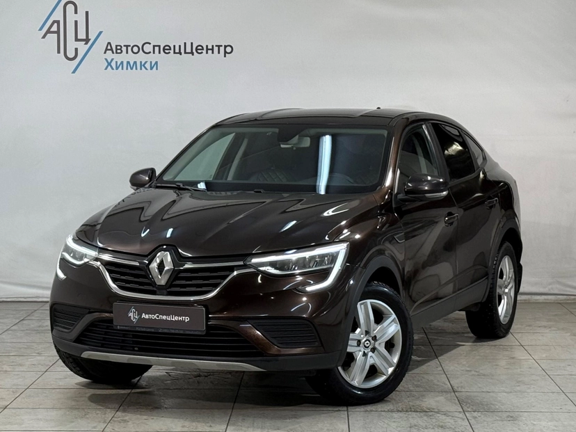 Автомобиль Renault Arkana I поколение 1.6 MT (114 л.с.) Life Коричневый 2020 с пробегом 117 000 км