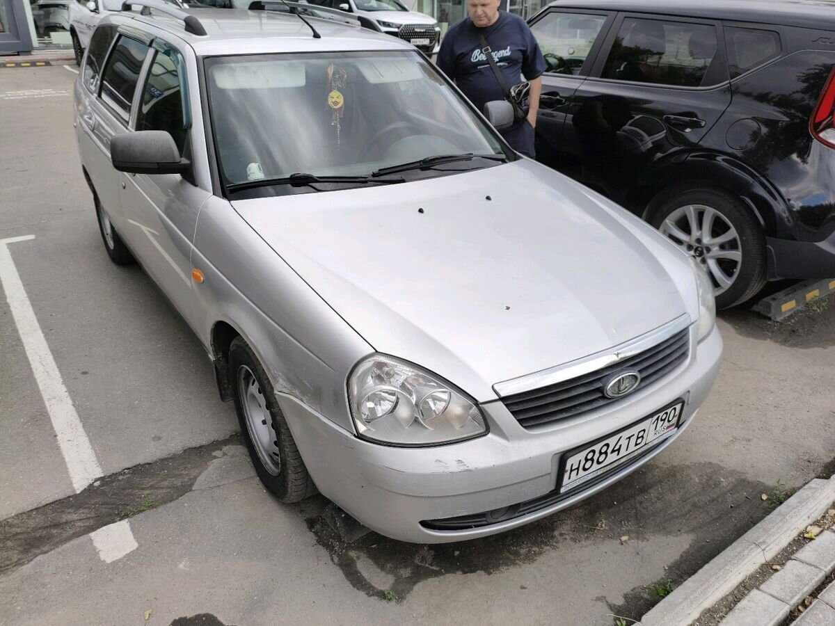 Lada (ВАЗ) Priora I поколение 1.6 MT (98 л.с.) Люкс Серебристый 2012 с пробегом 115 999 км