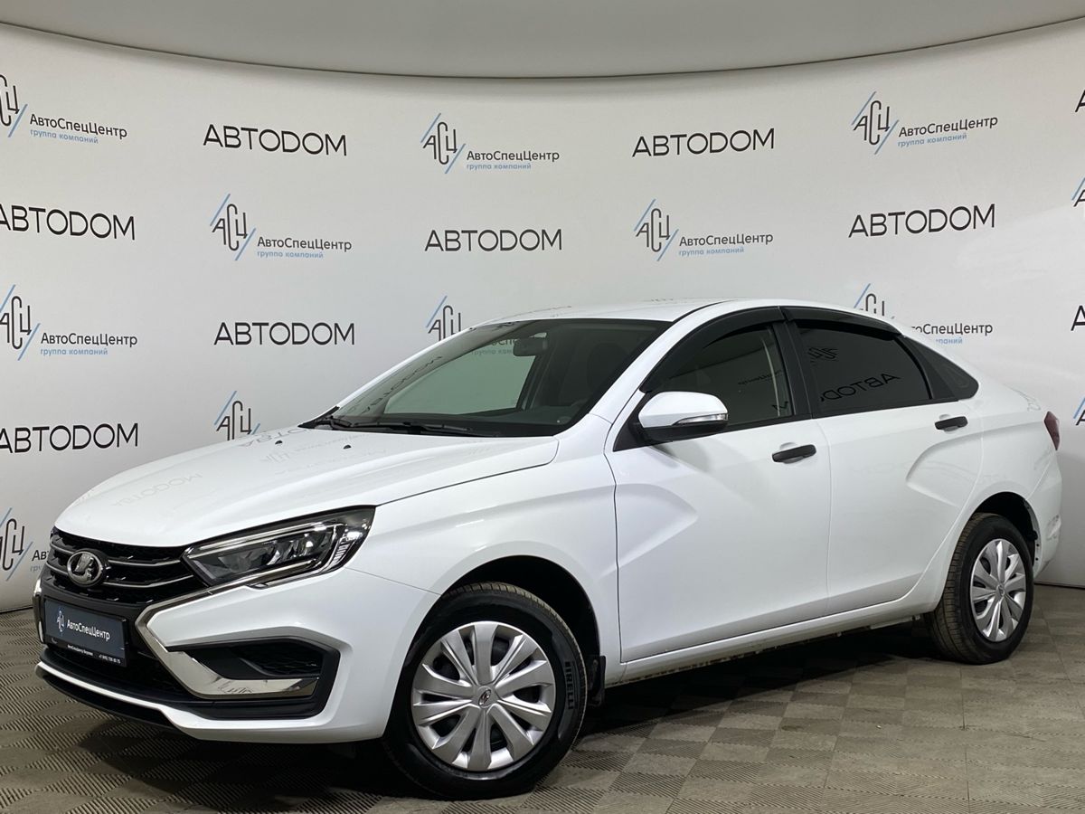 Автомобиль Lada (ВАЗ) Vesta I [рестайлинг] 1.6 MT (106 л.с.) Life Белый 2023 с пробегом 38 632 км