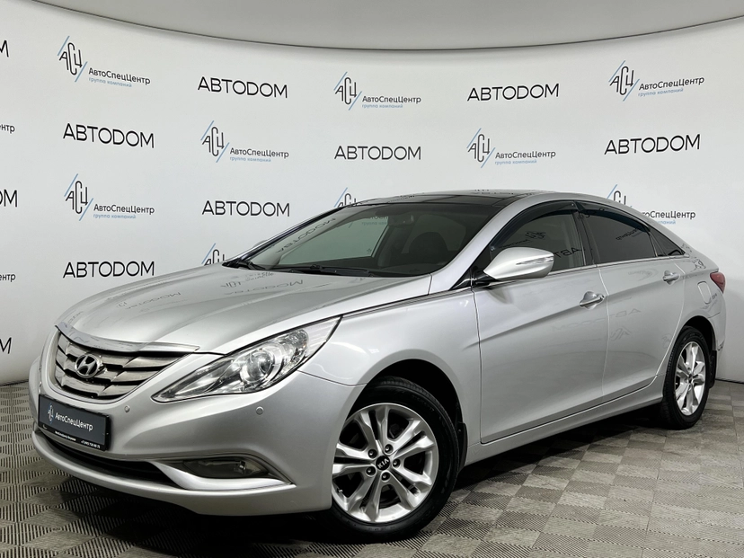 Автомобиль Hyundai Sonata VI поколение (YF) 2.4 AT (178 л.с.) Prestige+Navi Серый 2010 с пробегом 174 452 км