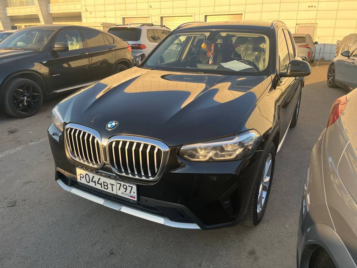 Автомобиль BMW X3 III (G01) [рестайлинг] 2.0d AT 4WD (190 л.с.) Lifestyle Чёрный 2021 с пробегом 82 523 км