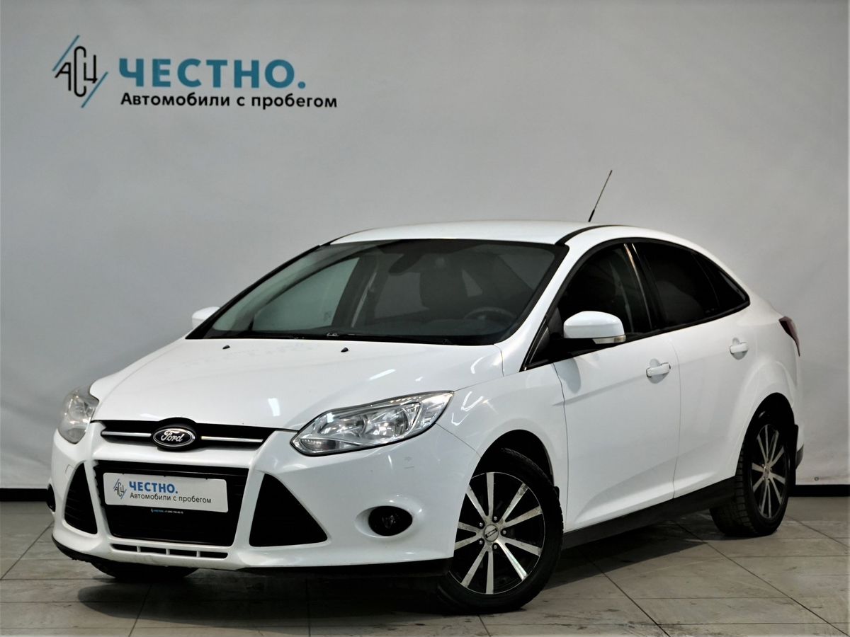 Автомобиль Ford Focus III поколение 1.6 AMT (125 л.с.) Trend Белый 2013 с пробегом 171000 км