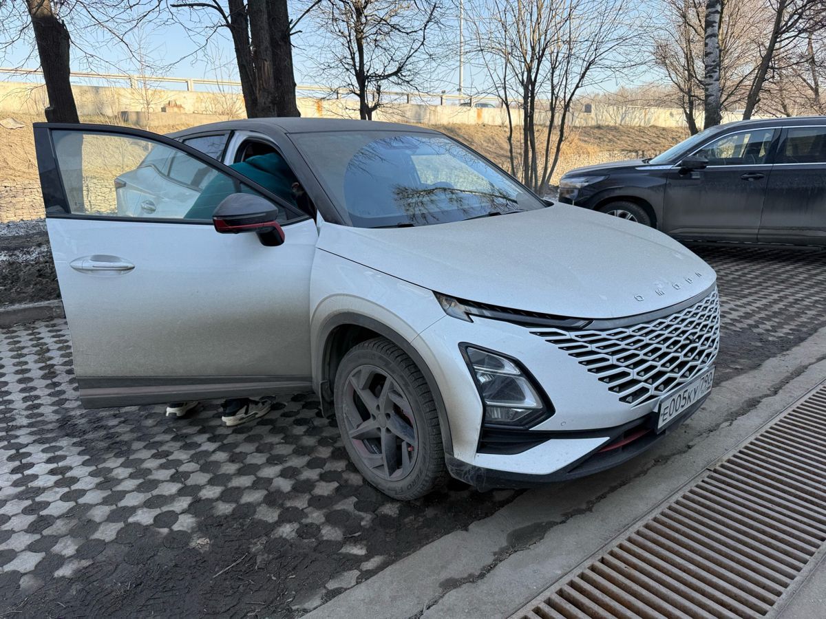 Автомобиль OMODA C5 I поколение 1.6 AMT 4WD (150 л.с.) Supreme Белый 2023 с пробегом 57 326 км