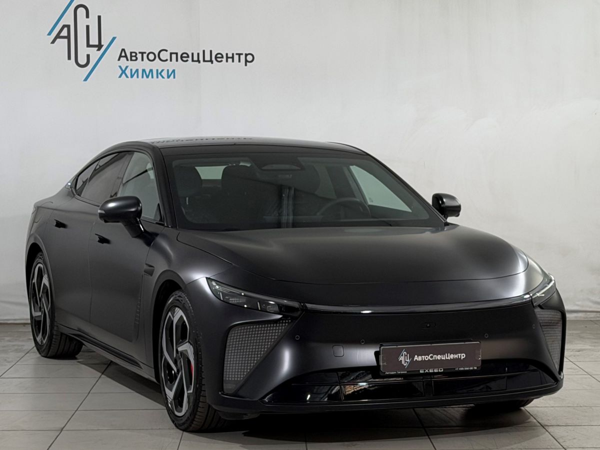 EXEED Exlantix ES I поколение 1.5hyb AT 4WD (469 л.с.) Спорт Чёрный 2025 с пробегом 12 000 км