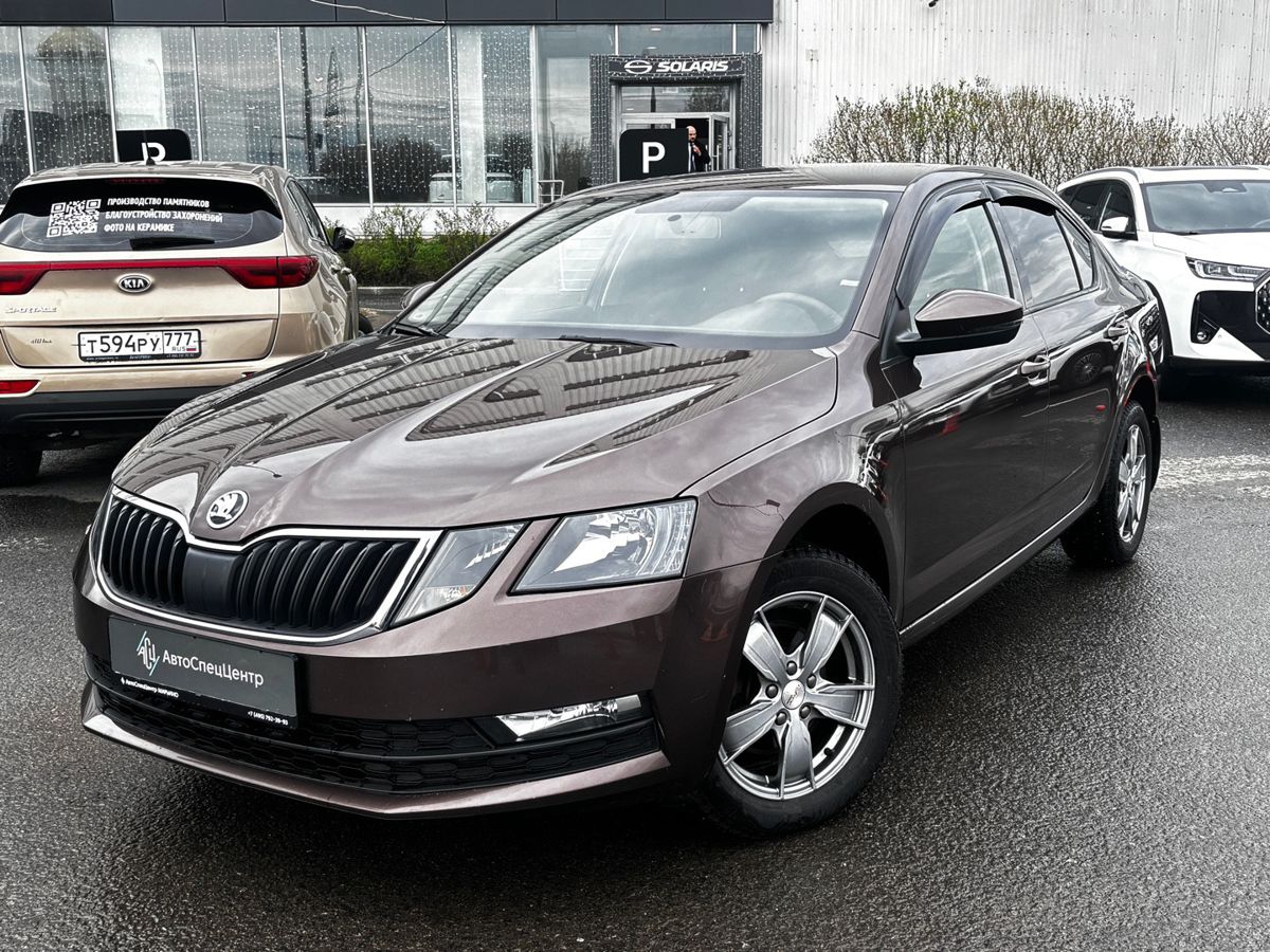 Автомобиль Skoda Octavia III (A7) [рестайлинг] 1.6 AT (110 л.с.) Active Коричневый 2020 с пробегом 94 000 км