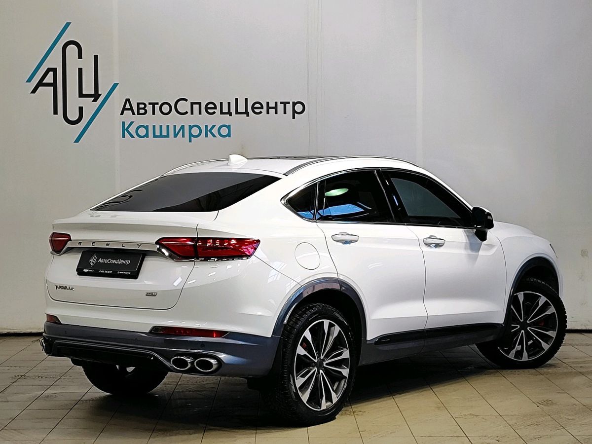 Автомобиль Geely Tugella I [рестайлинг] 2.0 AT 4WD (238 л.с.) Flagship Белый 2022 с пробегом 101 042 км